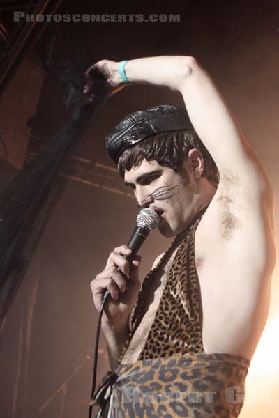 HUNX AND HIS PUNX - 2010-05-05 - PARIS - Point Ephemere - 